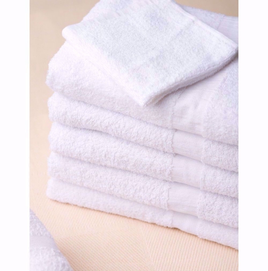 Bulk Poly / Cot Blend Bath Towels and Wash Cloths