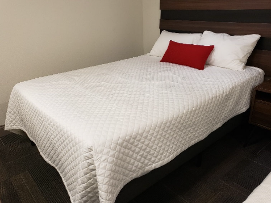 Bed Topper - Diamond Check Quilted